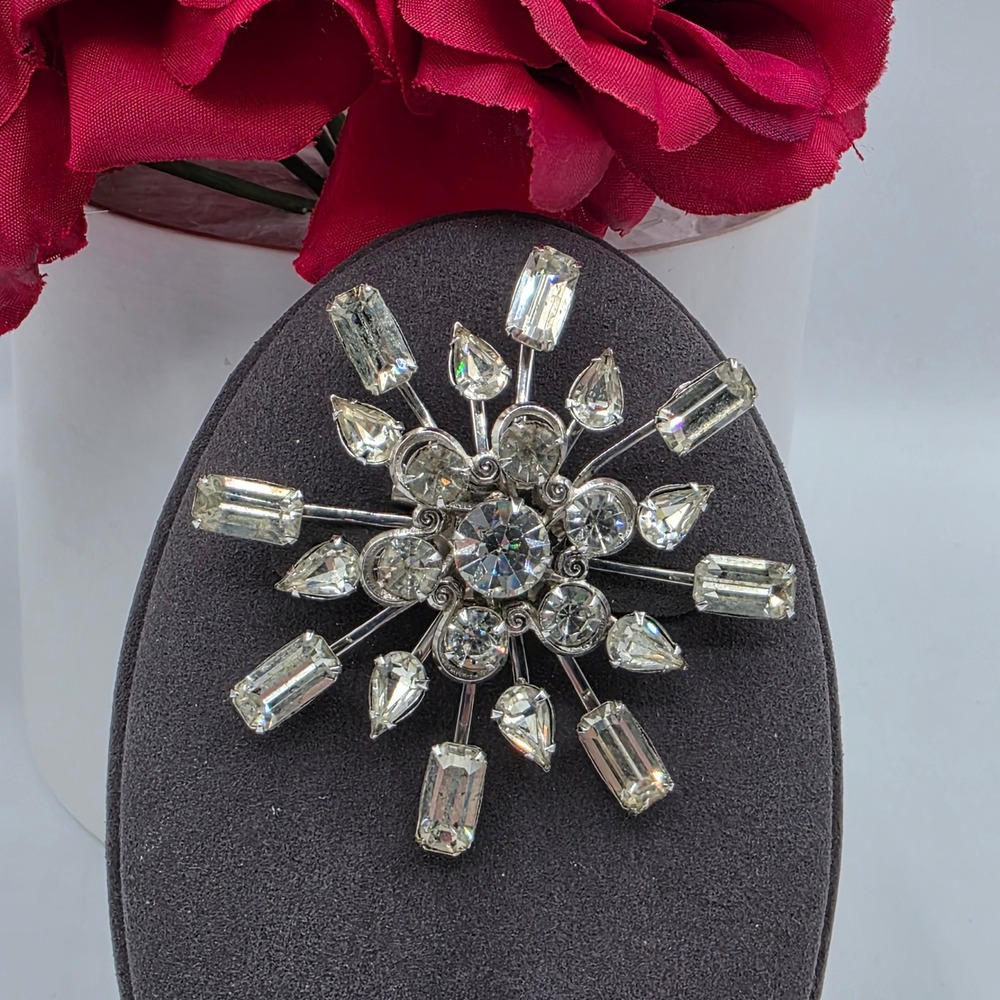Vintage Clear Rhinestone Sunburst Brooch Silver Tone Starburst Snowflake Atomic